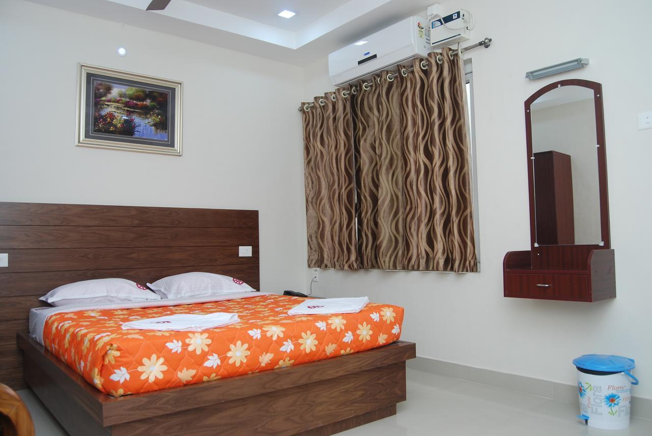 Hotel Chakraa Residency Ramanathapuram Exterior foto